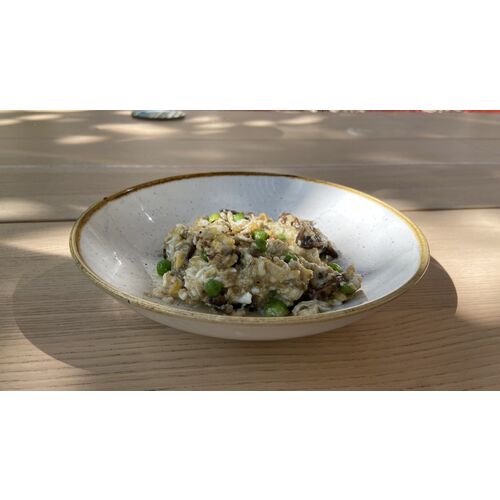 Huevo revuelto con champiñón y guisantes (150gr.)